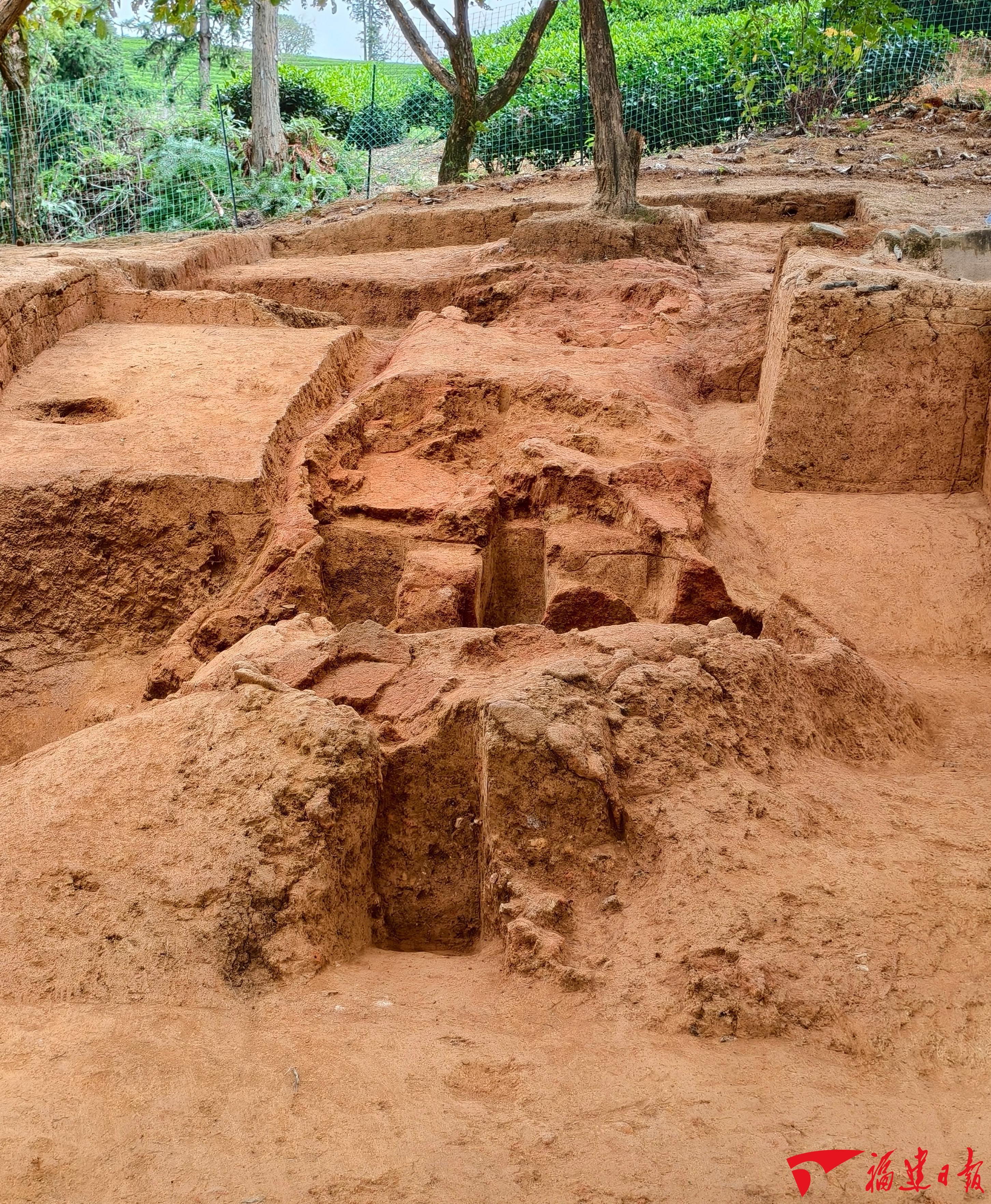 填补中国瓷器史空白！福建发现西周早中期原始瓷窑址