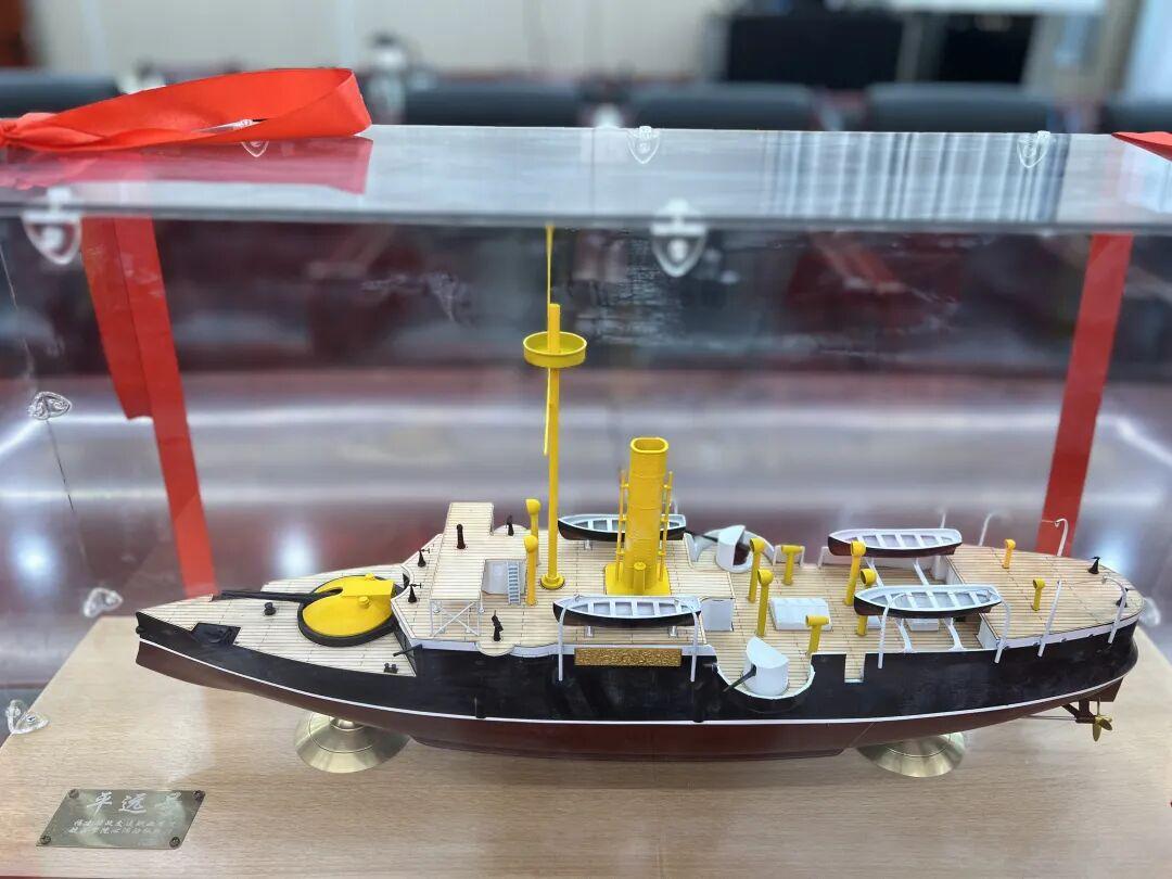 福建船政交通职业学院与对湖街道党建共建赠送仪式圆满举行