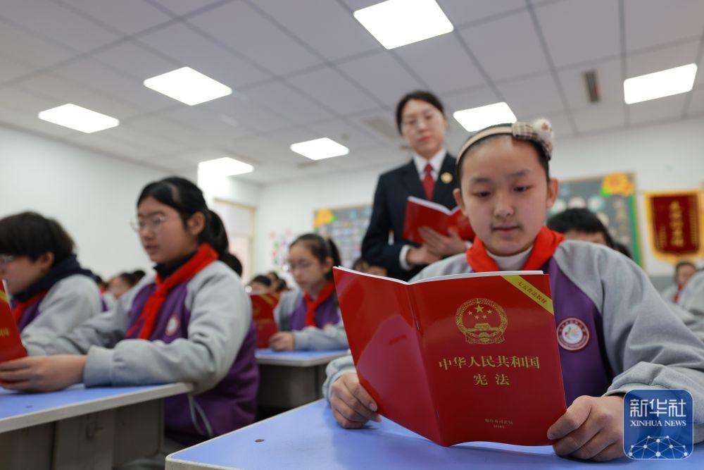 尊宪崇法 | 各地开展普法宣传 迎接国家宪法日