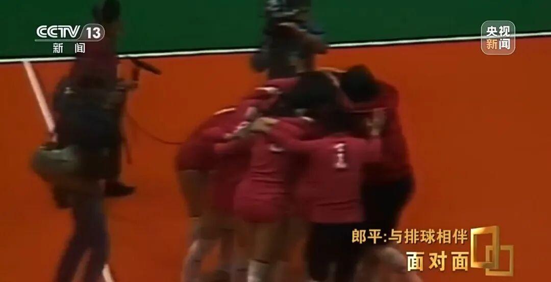 “颈椎、膝盖、髋关节都置换了”，64岁郎平回应是否再当教练