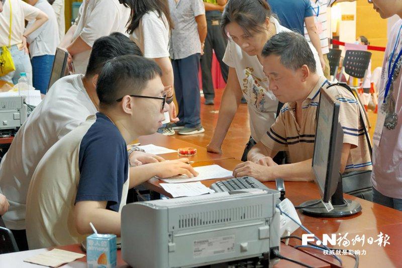 榕发·望熙雅筑项目提前交房 3800余户居民幸福归家