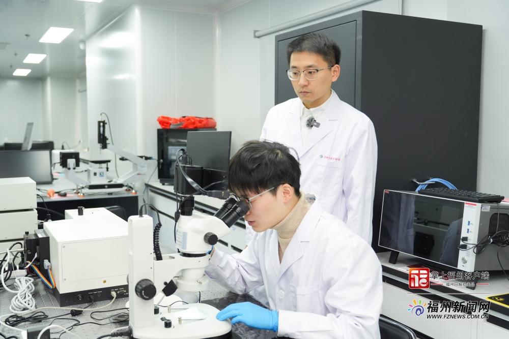 “新”中有数｜福州“90后”科学家每天“泡”实验室，竟是为了一场“长跑”？