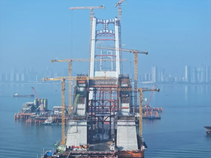 这个178米高的“海上云端”工位，超震撼！