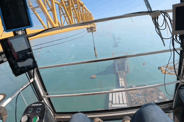 这个178米高的“海上云端”工位，超震撼！