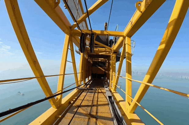 这个178米高的“海上云端”工位，超震撼！