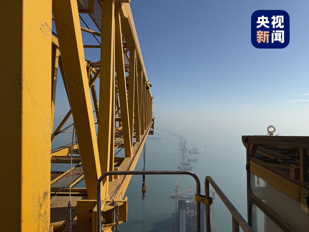 这个178米高的“海上云端”工位，超震撼！