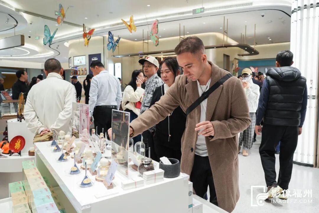 福州首家！这家新店国内外游客和市民都爱来！