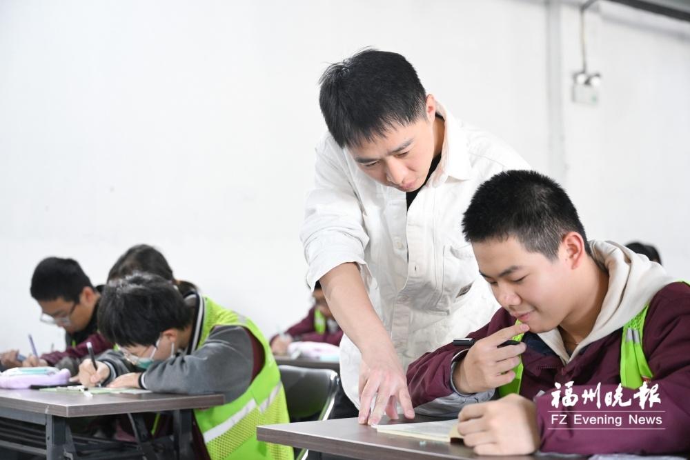 福州晚报写作训练营福州市阳光实验学校专场活动举办