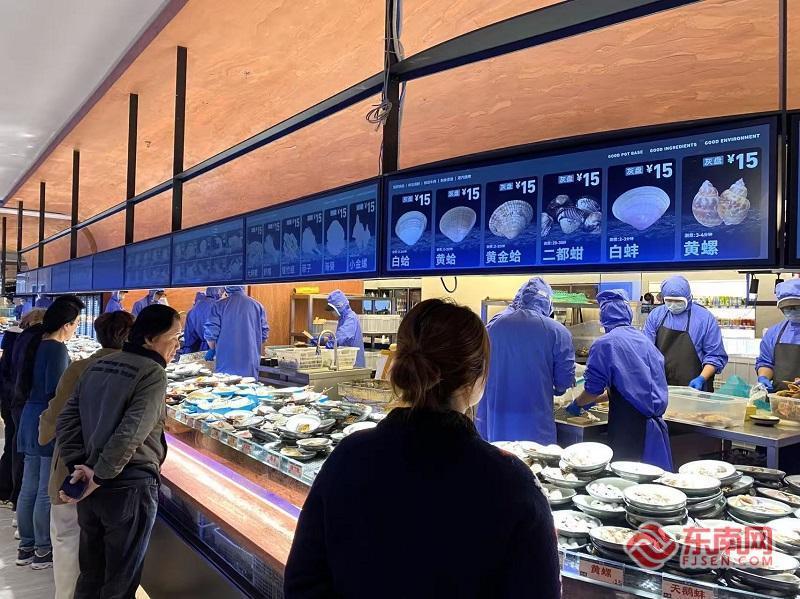 发消费券吃“漂亮饭” 福建解锁餐饮消费新增长点