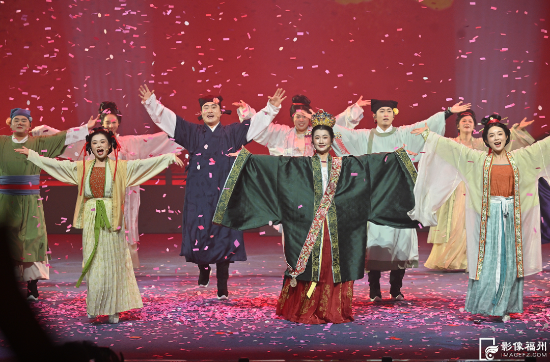 互动式剧场演艺《恭喜发财》首演