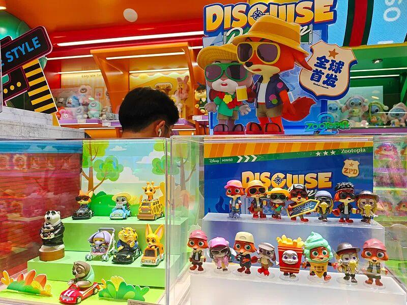 破50亿元！一文读懂2025贺岁档的票房密码