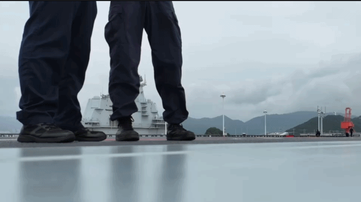 视频丨瞬间弹射“零帧”急停 福建舰还有哪些惊喜？