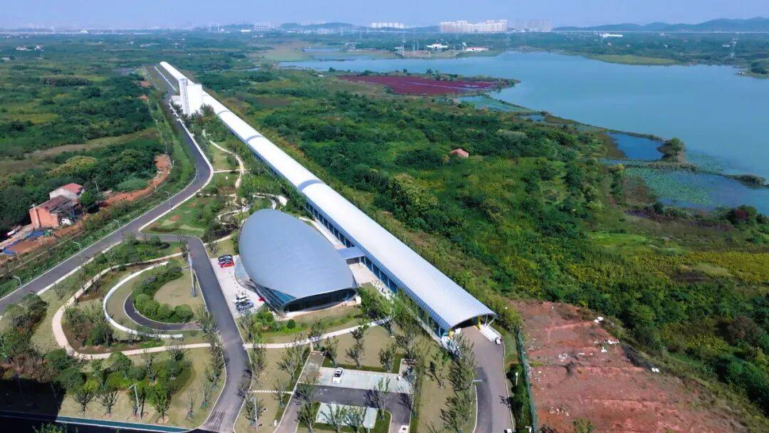 牢记总书记的嘱托丨一场科创赛道的“万马奔腾”