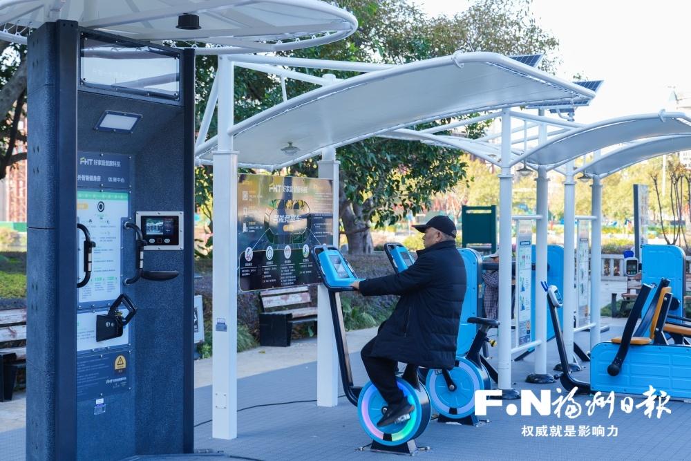 光明港公园设施焕新迎客