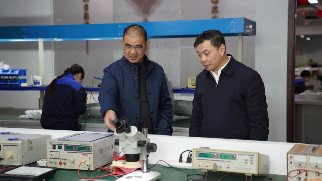 聚焦科技创新驱动高质量发展 福州高新区主要领导走访服务企业