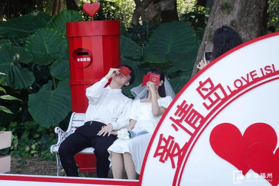 仪式感拉满！户外颁证见证幸福升级