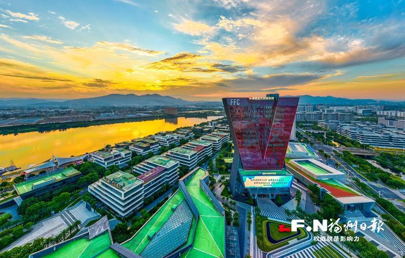 喜迎2026年福州市两会｜市数据管理局：乘“峰”起新潮　加“数”向未来