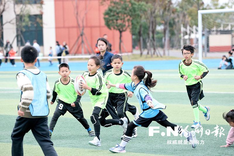 在榕省人大代表政协委员畅谈如何让“最具幸福感城市”幸福长驻