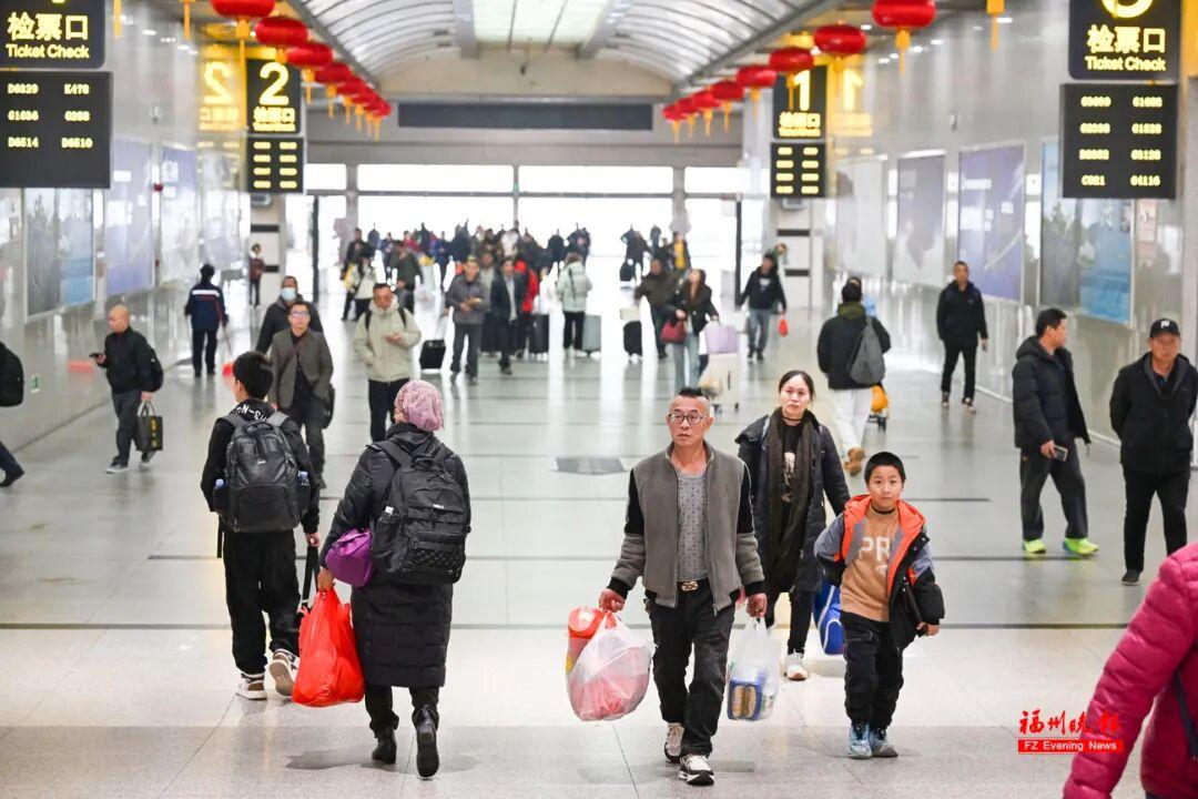 春运首日的福州火车站！一起来看