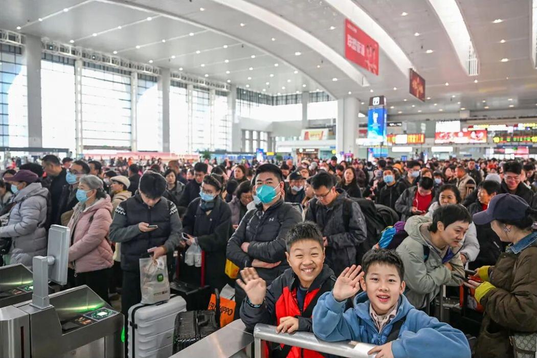 春运首日！遇见温暖！