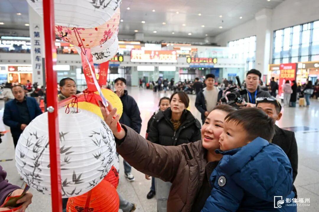 春运首日！遇见温暖！