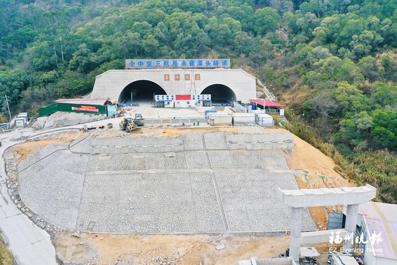 福州机场第二高速公路项目迎来重要进展 筹峰隧道实现双幅贯通