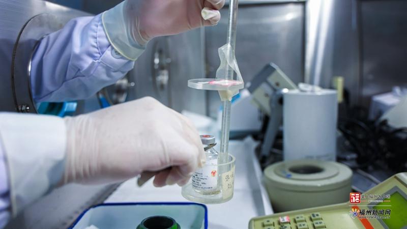 全省首例！晚期前列腺癌精准“核导弹”治疗在榕成功实施