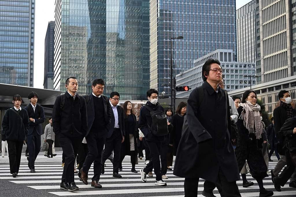 日本人均实际工资连续4年负增长