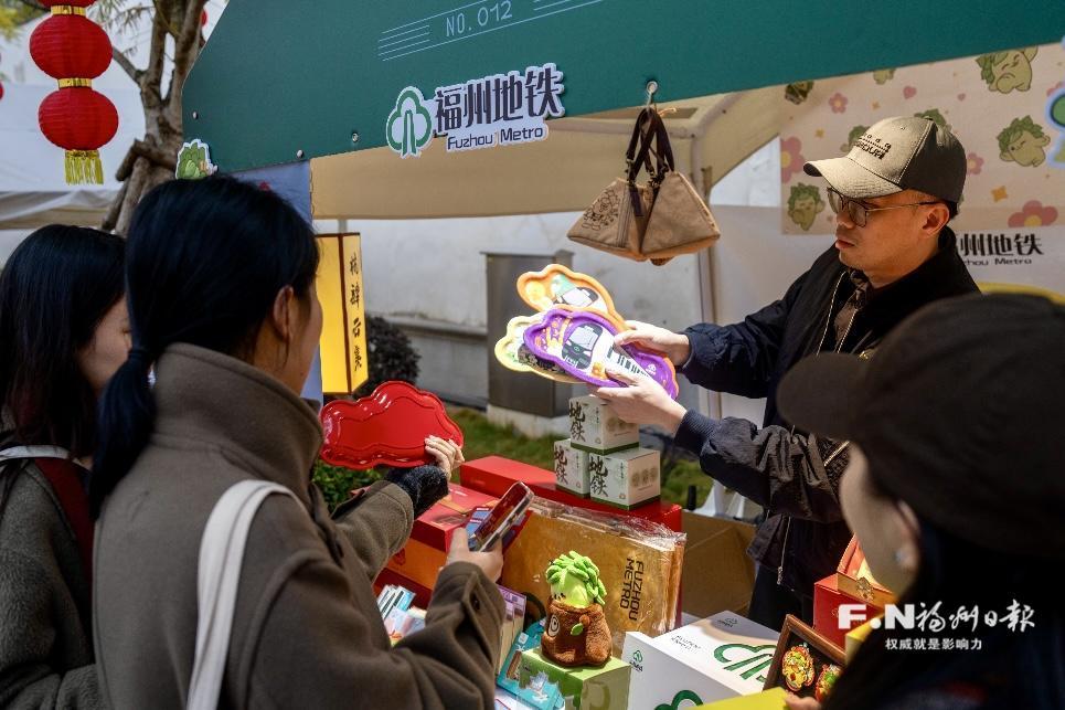 特色福建风物登上高铁列车、机场、地铁站