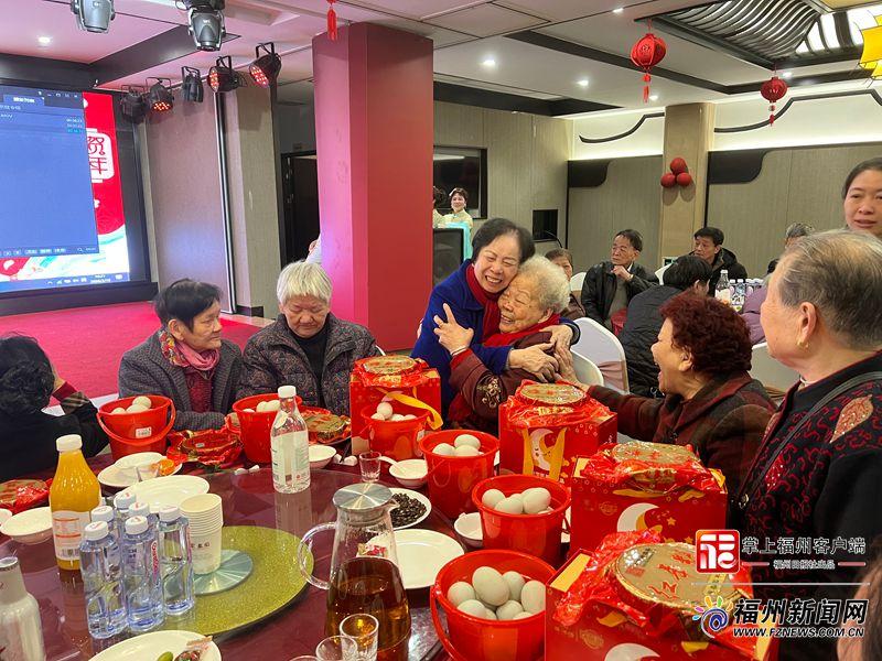 延续33年 鼓楼军门社区小年宴温暖开席