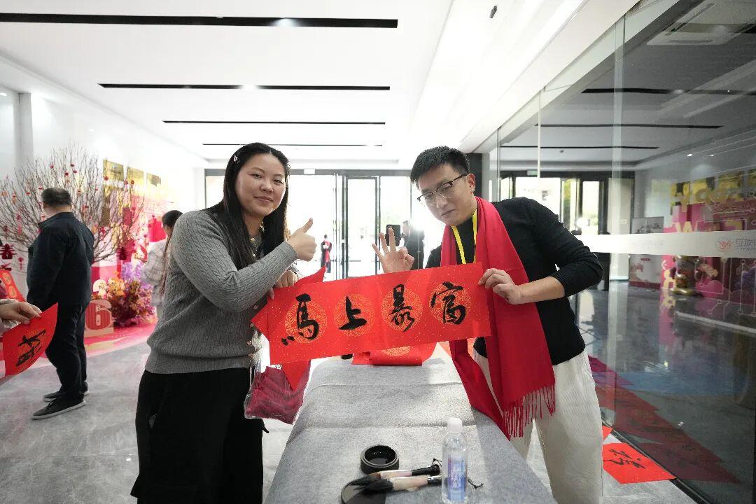 年味拉满！福气到位！“网络名人送福来”活动走进仓山互联网小镇