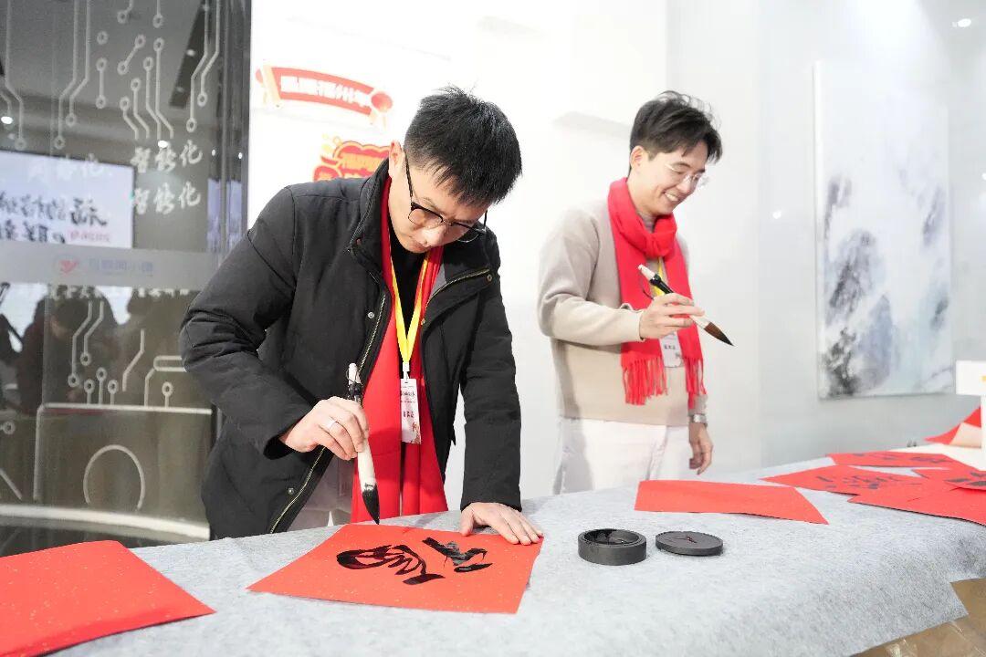 年味拉满！福气到位！“网络名人送福来”活动走进仓山互联网小镇