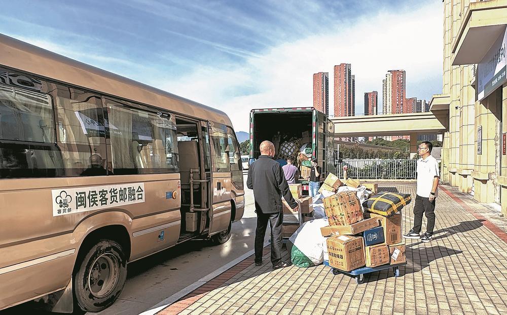 福建持续探索客运公交跨界新花样：公交车的N种可能