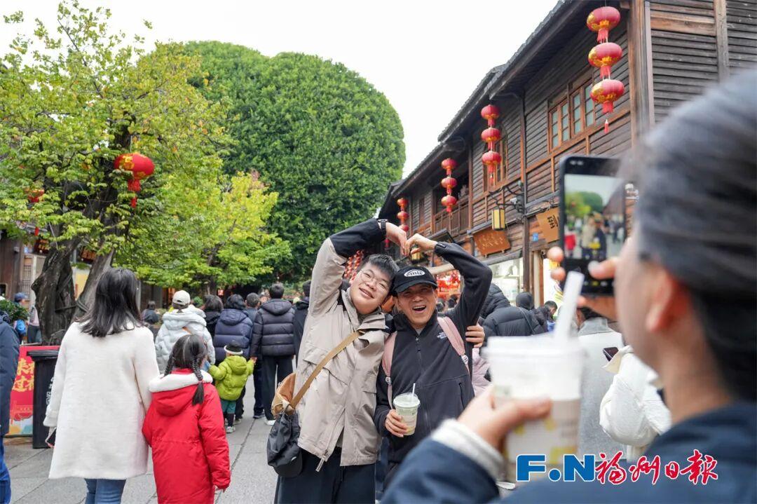 第三天，海内外“万屏联动”传递闽都魅力，福州景区游客接待数全省第一！