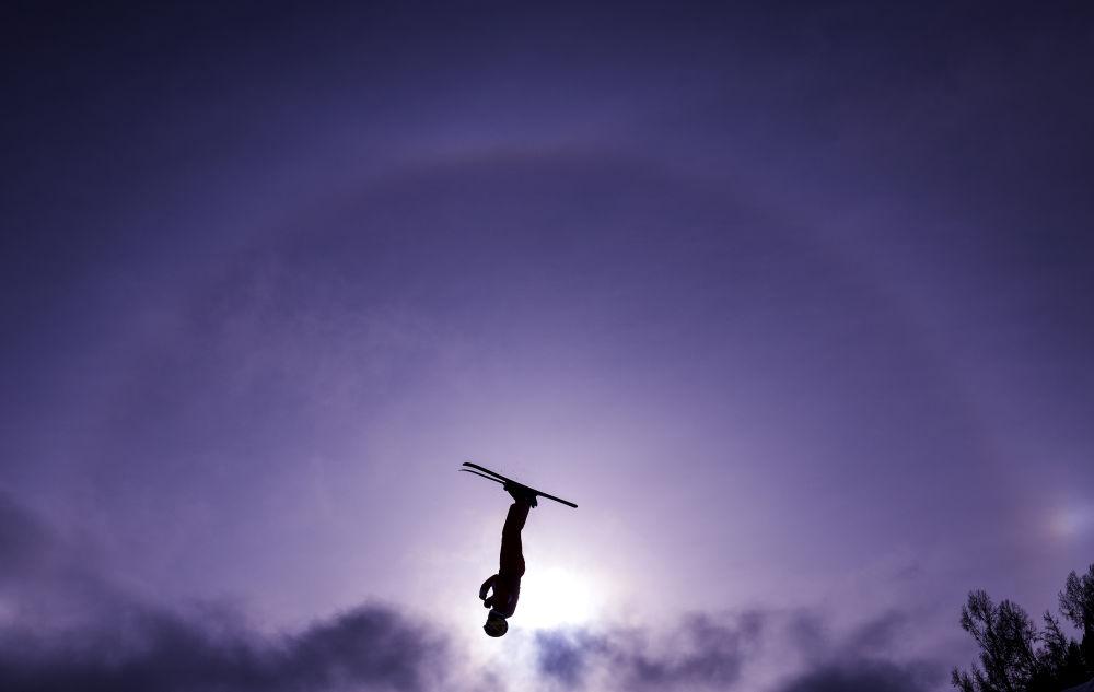 冬奥会20日看点：自由式滑雪男子空中技巧冲金