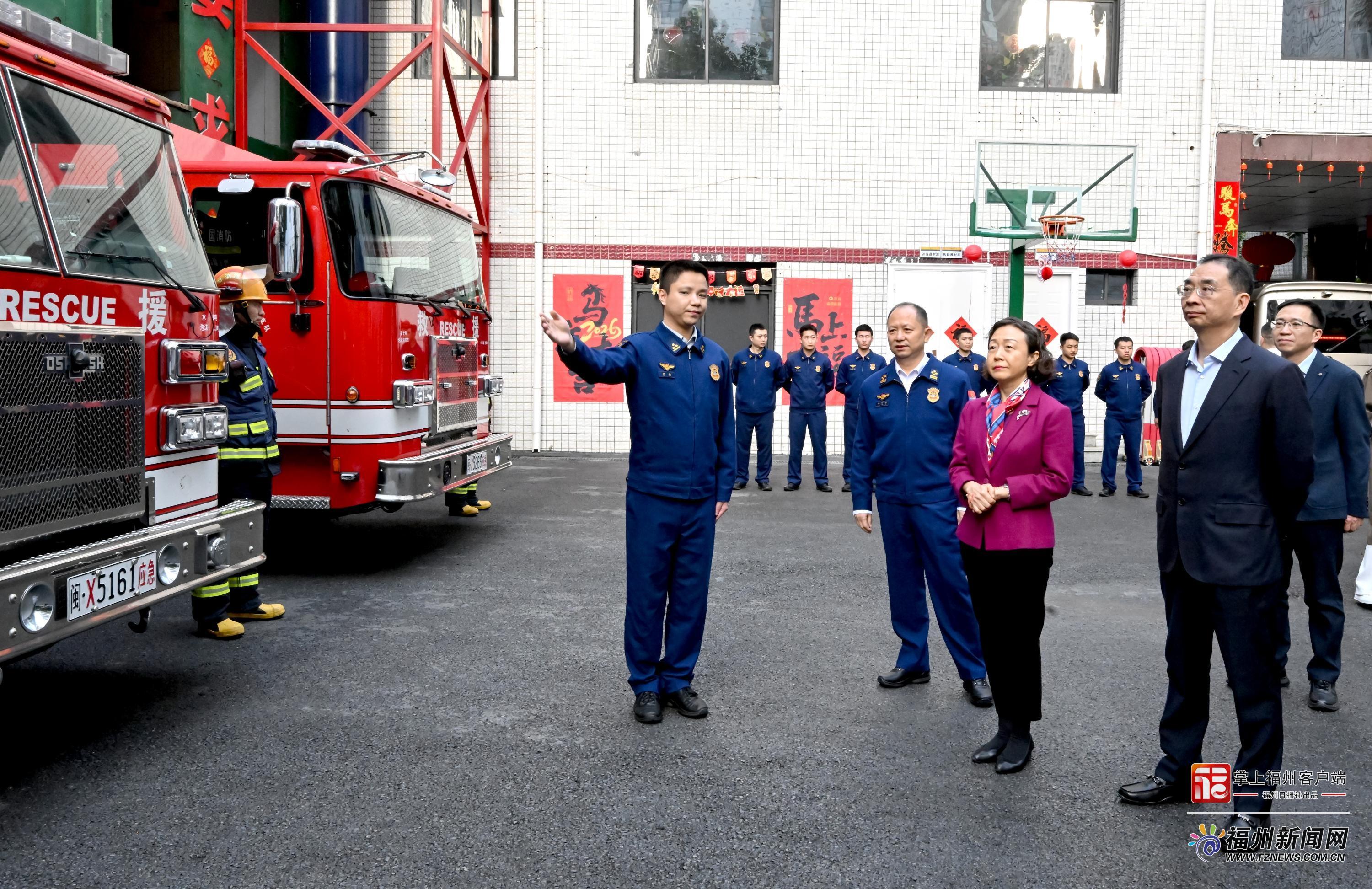郭宁宁吴贤德调研检查节日文旅市场、城市运行、消防安全等工作