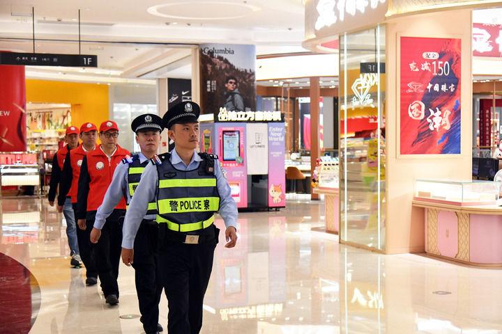 夯实基层防线 办好民生小事——福州市公安局金山派出所蹲点观察