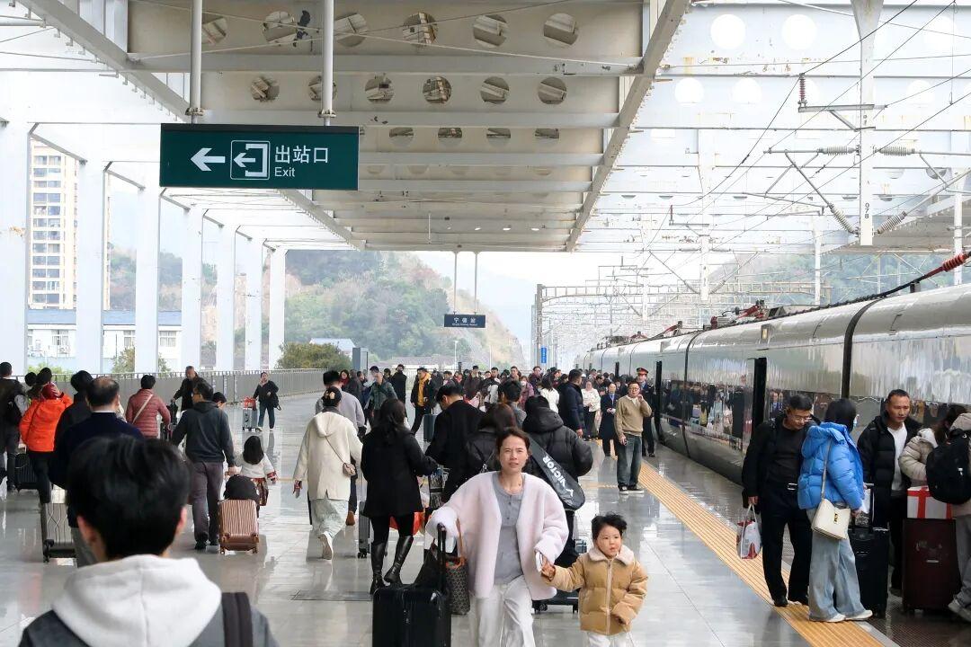福州南站单日客流创春运新高