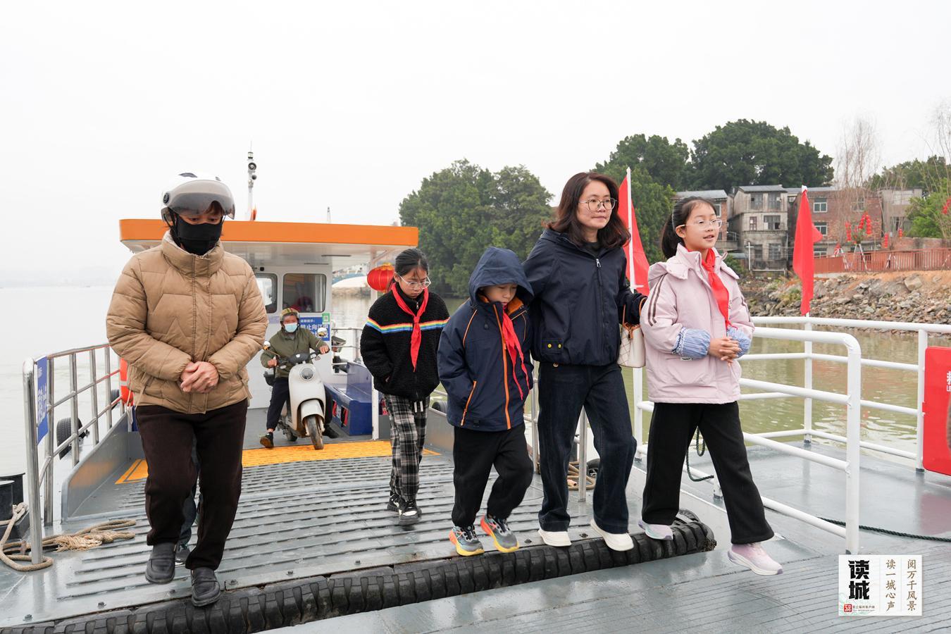 读城｜开学了！福州这座小岛，18个孩子告别“赶潮”上学