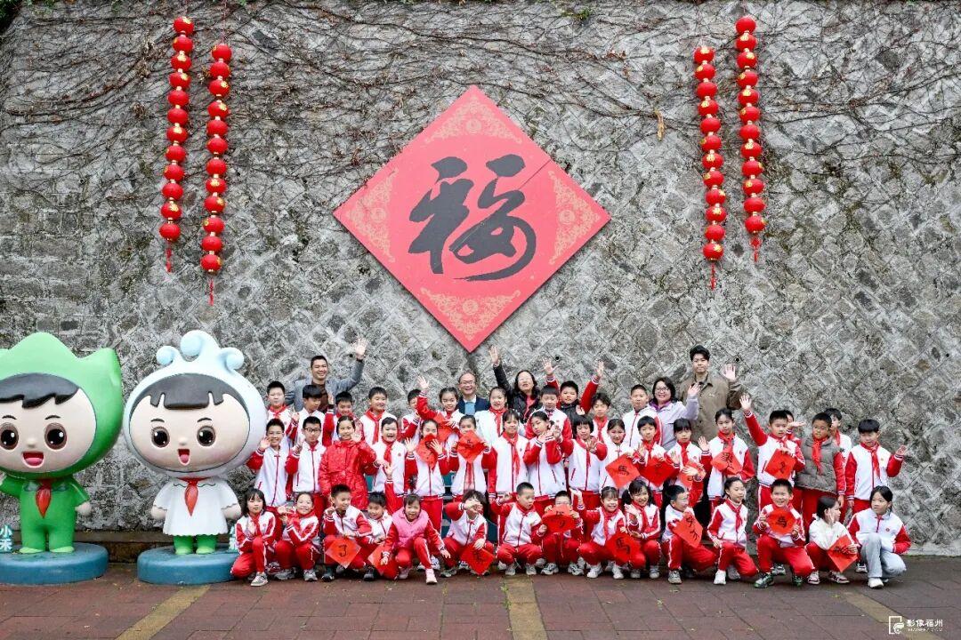 开学首日，“马”力启航！福州各校花式开启新学期！