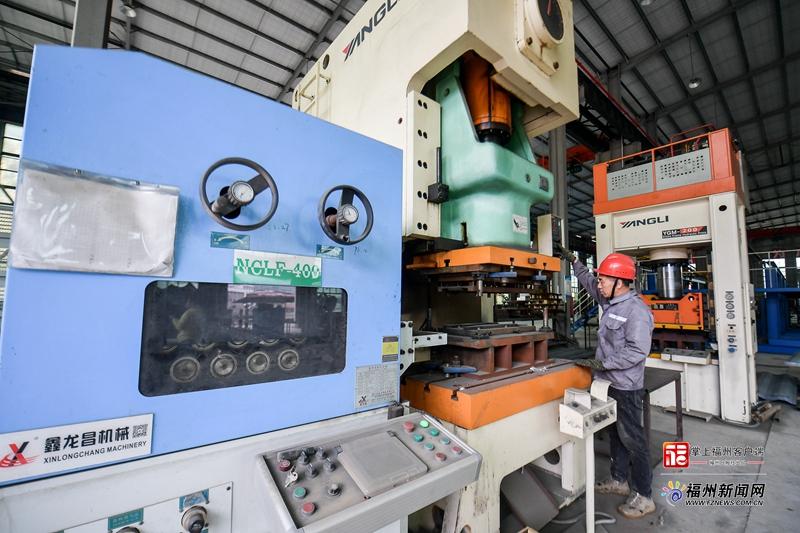 县在发生｜生产线满负荷运转 罗源这家老石材厂“变身”智造基地