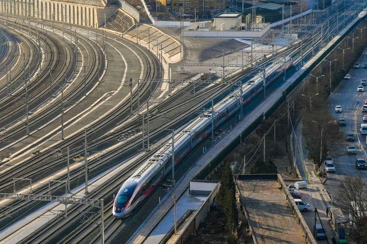 江山壮阔万象新——习近平总书记引领中国式现代化新征程