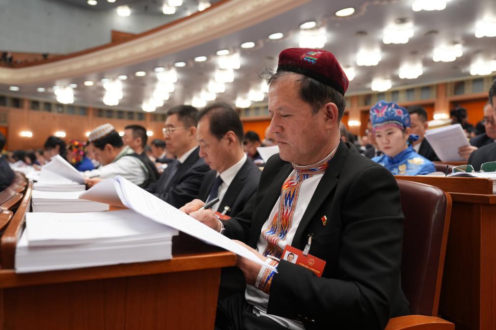 十四届全国人大四次会议开幕会在京举行