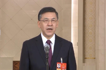 涉及人形机器人、新能源汽车，首场“部长通道”回应了这些热点