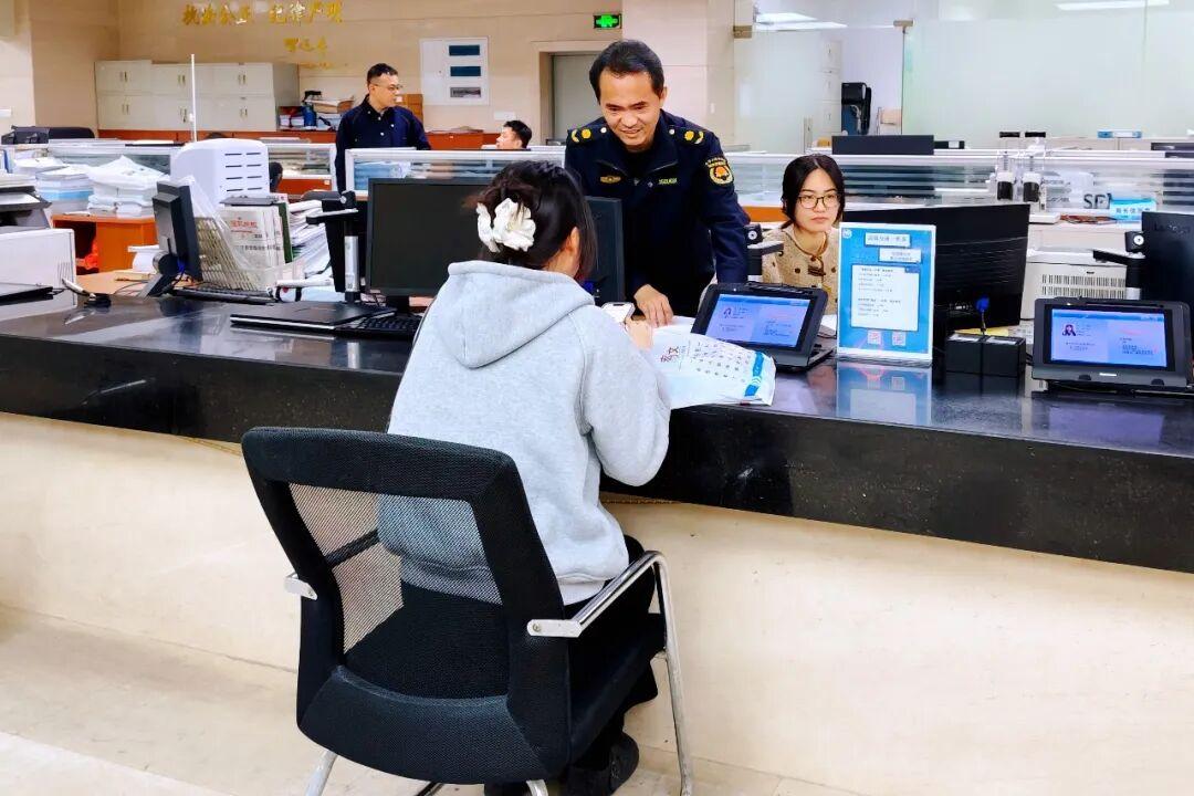 “太省心了！”闽侯高效审批服务获点赞！