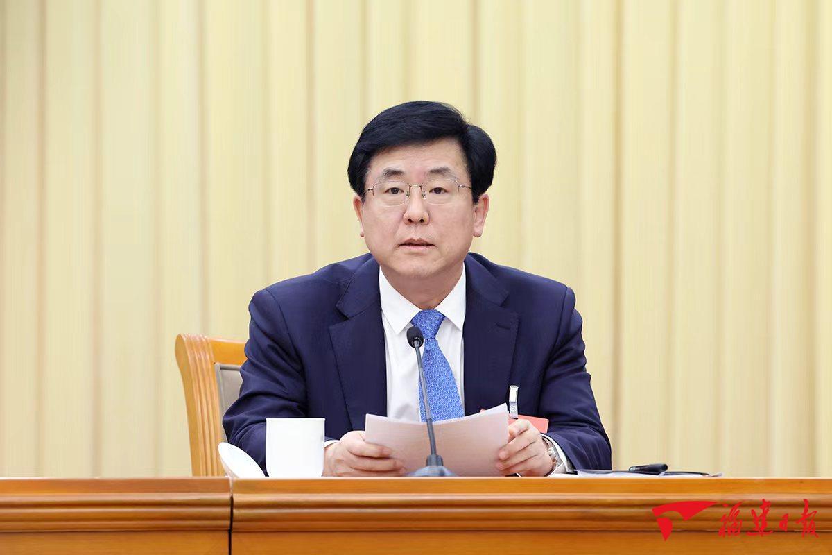 福建代表团举行开放团组会议