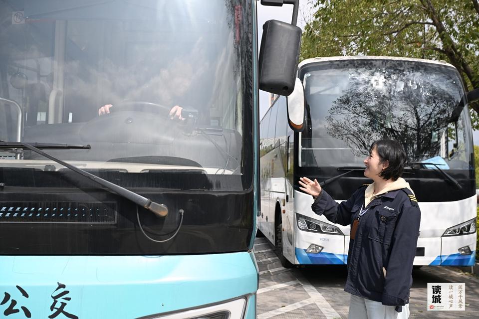 读城 | 她们的位子很小，却守望着福州的晨昏与通途