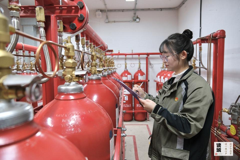 读城 | 她们的位子很小，却守望着福州的晨昏与通途