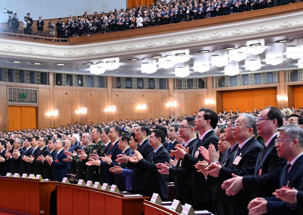 十四届全国人大四次会议举行第二次全体会议