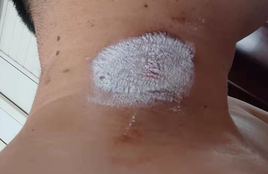 重要提醒！最近少穿黄色、绿色衣服出门！